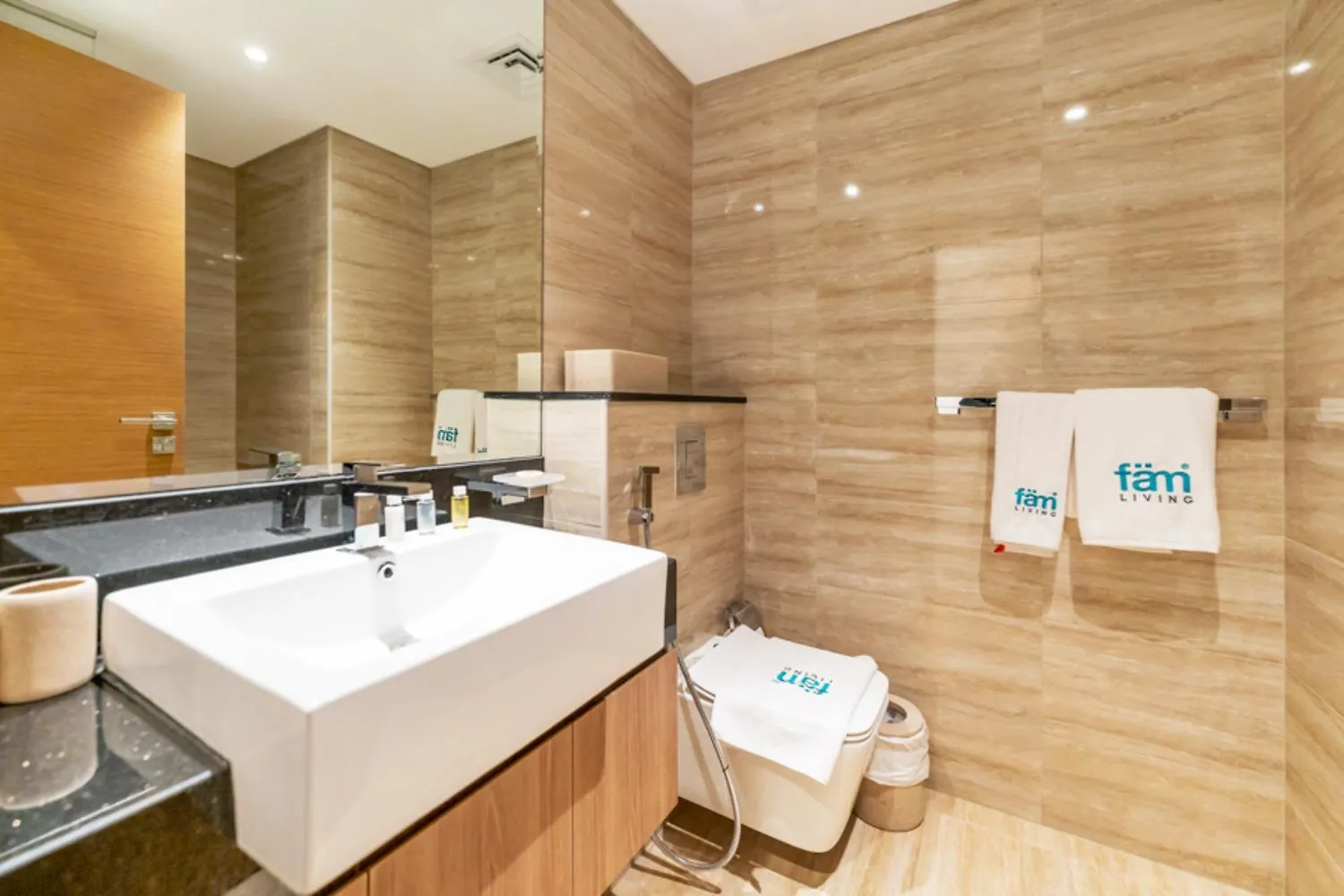 Fam Living - Urban Oasis 2Bedroom, Business Bay Dubaj 0*,  Spojené arabské emiráty